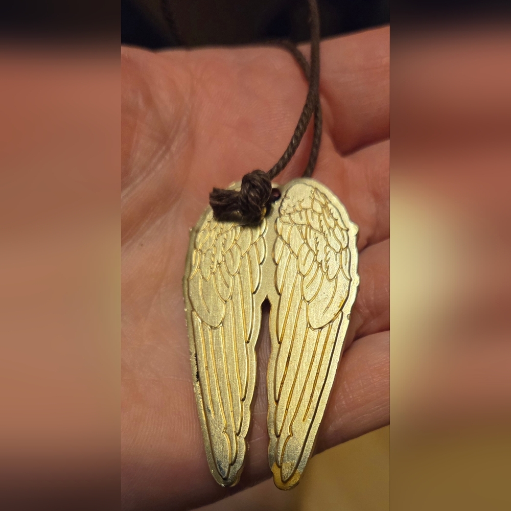 Collectible Brass-colored Angel Wing Tag Angel's Envy Bourbon Whiskey 2022